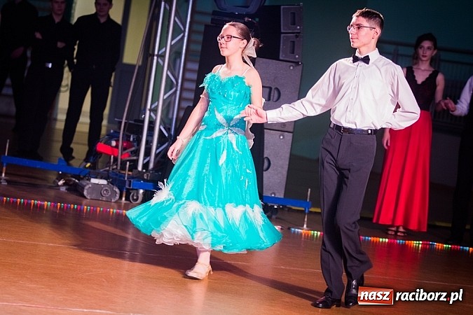 Zdjęcie w galerii na portalu naszraciborz.pl: IX Karnawałowa Rewia Tańca w Arenie Rafako wiadomości z regionu