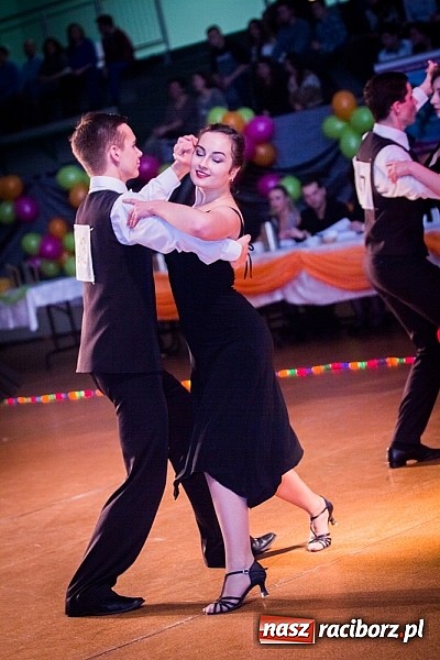 Zdjęcie w galerii na portalu naszraciborz.pl: IX Karnawałowa Rewia Tańca w Arenie Rafako wiadomości z regionu