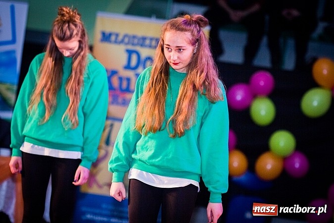 Zdjęcie w galerii na portalu naszraciborz.pl: IX Karnawałowa Rewia Tańca w Arenie Rafako wiadomości z regionu