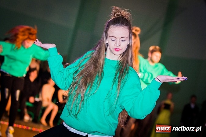 Zdjęcie w galerii na portalu naszraciborz.pl: IX Karnawałowa Rewia Tańca w Arenie Rafako wiadomości z regionu