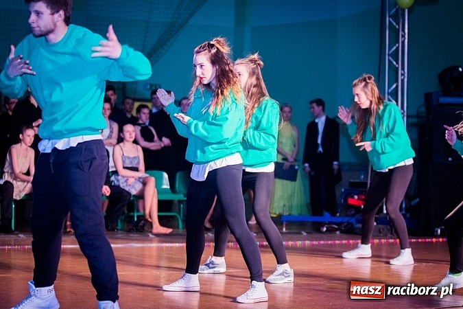 Zdjęcie w galerii na portalu naszraciborz.pl: IX Karnawałowa Rewia Tańca w Arenie Rafako wiadomości z regionu