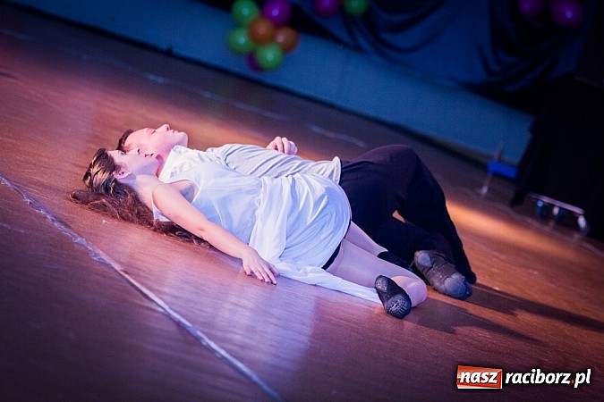 Zdjęcie w galerii na portalu naszraciborz.pl: IX Karnawałowa Rewia Tańca w Arenie Rafako wiadomości z regionu