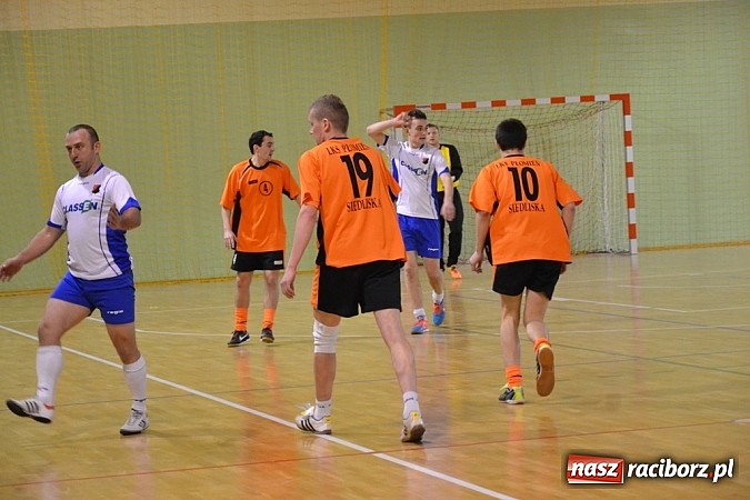 Zdjęcie w galerii na portalu naszraciborz.pl: Stal II odporna na Płomienie z Kobyli wiadomości z regionu