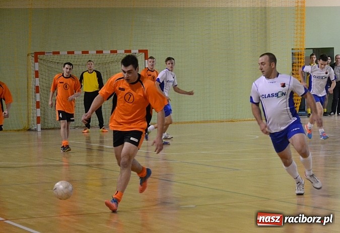 Zdjęcie w galerii na portalu naszraciborz.pl: Stal II odporna na Płomienie z Kobyli wiadomości z regionu