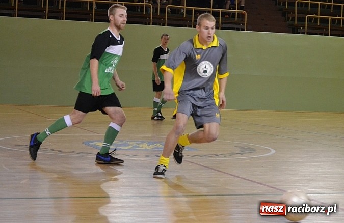 Zdjęcie w galerii na portalu naszraciborz.pl: Stal II odporna na Płomienie z Kobyli wiadomości z regionu