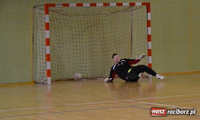 Zdjęcie w galerii na portalu naszraciborz.pl: Stal II odporna na Płomienie z Kobyli wiadomości z regionu