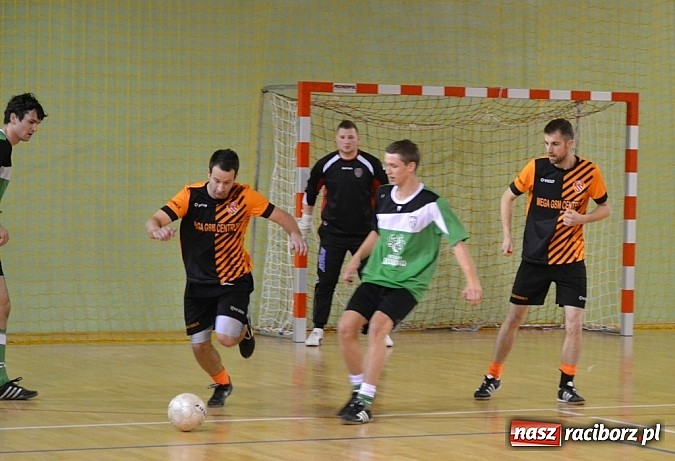 Zdjęcie w galerii na portalu naszraciborz.pl: Stal II odporna na Płomienie z Kobyli wiadomości z regionu