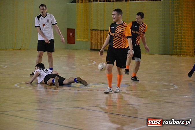 Zdjęcie w galerii na portalu naszraciborz.pl: Stal II odporna na Płomienie z Kobyli wiadomości z regionu