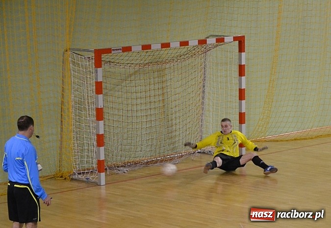 Zdjęcie w galerii na portalu naszraciborz.pl: Stal II odporna na Płomienie z Kobyli wiadomości z regionu