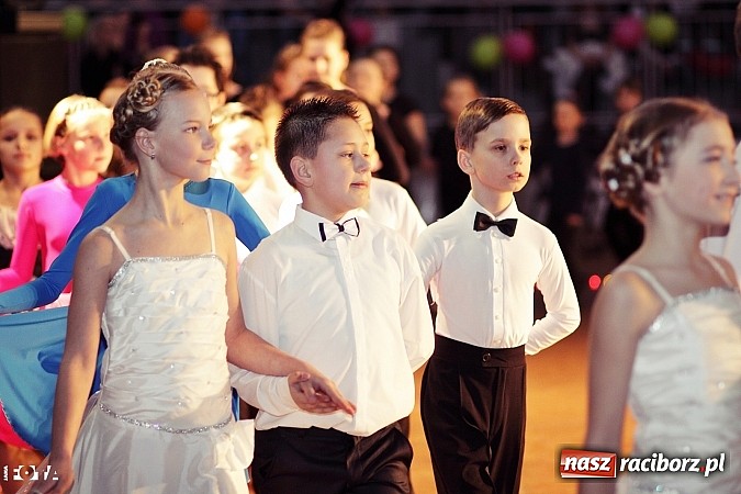 Zdjęcie w galerii na portalu naszraciborz.pl: IX Karnawałowa Rewia Tańca w Arenie Rafako - najmłodsi pokazali swój kunszt na parkiecie wiadomości z regionu