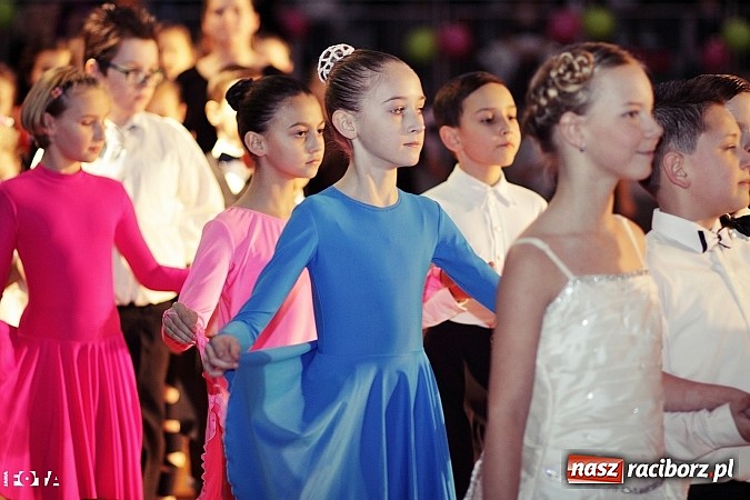 Zdjęcie w galerii na portalu naszraciborz.pl: IX Karnawałowa Rewia Tańca w Arenie Rafako - najmłodsi pokazali swój kunszt na parkiecie wiadomości z regionu