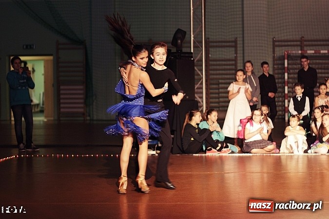 Zdjęcie w galerii na portalu naszraciborz.pl: IX Karnawałowa Rewia Tańca w Arenie Rafako - najmłodsi pokazali swój kunszt na parkiecie wiadomości z regionu