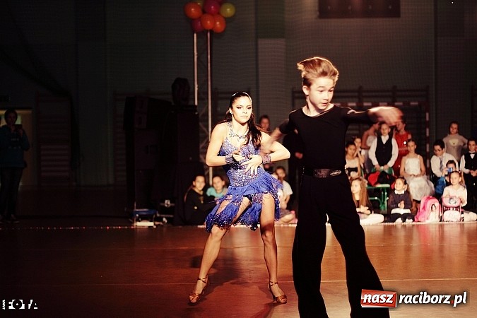 Zdjęcie w galerii na portalu naszraciborz.pl: IX Karnawałowa Rewia Tańca w Arenie Rafako - najmłodsi pokazali swój kunszt na parkiecie wiadomości z regionu
