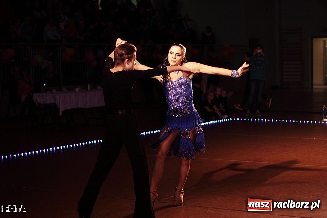 Zdjęcie w galerii na portalu naszraciborz.pl: IX Karnawałowa Rewia Tańca w Arenie Rafako - najmłodsi pokazali swój kunszt na parkiecie wiadomości z regionu