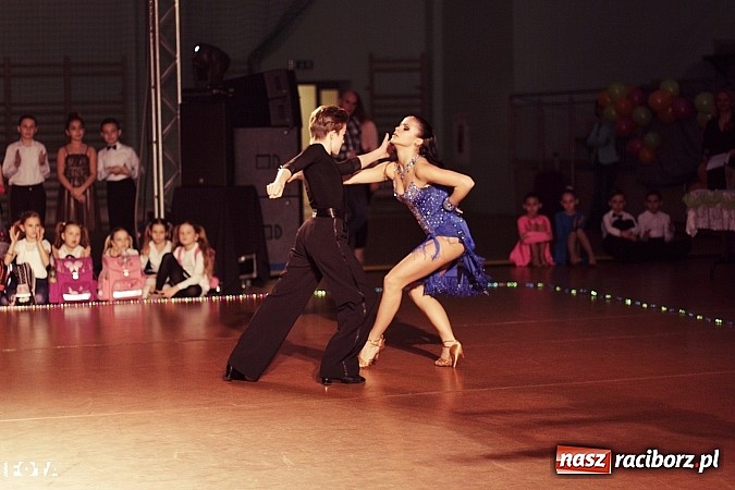 Zdjęcie w galerii na portalu naszraciborz.pl: IX Karnawałowa Rewia Tańca w Arenie Rafako - najmłodsi pokazali swój kunszt na parkiecie wiadomości z regionu
