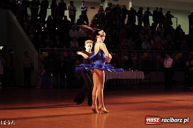 Zdjęcie w galerii na portalu naszraciborz.pl: IX Karnawałowa Rewia Tańca w Arenie Rafako - najmłodsi pokazali swój kunszt na parkiecie wiadomości z regionu