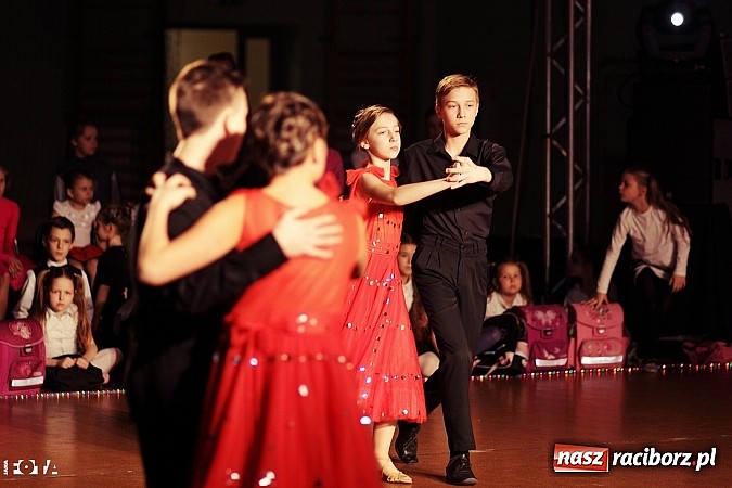 Zdjęcie w galerii na portalu naszraciborz.pl: IX Karnawałowa Rewia Tańca w Arenie Rafako - najmłodsi pokazali swój kunszt na parkiecie wiadomości z regionu