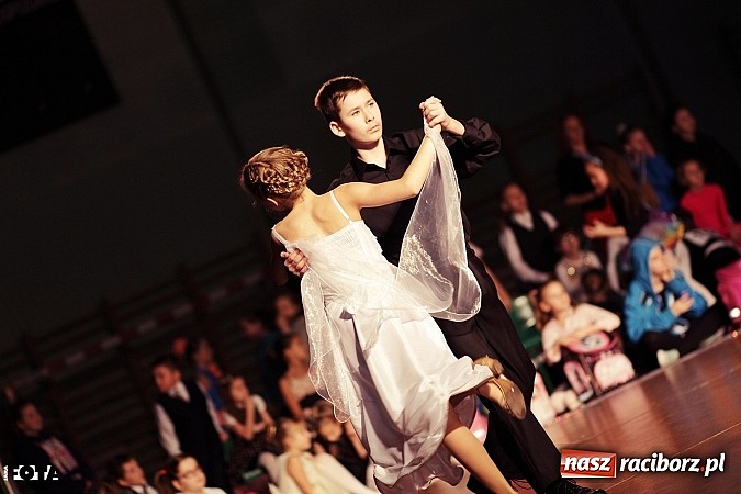 Zdjęcie w galerii na portalu naszraciborz.pl: IX Karnawałowa Rewia Tańca w Arenie Rafako - najmłodsi pokazali swój kunszt na parkiecie wiadomości z regionu