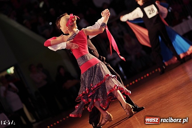 Zdjęcie w galerii na portalu naszraciborz.pl: IX Karnawałowa Rewia Tańca w Arenie Rafako - najmłodsi pokazali swój kunszt na parkiecie wiadomości z regionu