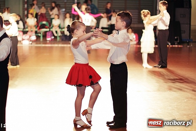 Zdjęcie w galerii na portalu naszraciborz.pl: IX Karnawałowa Rewia Tańca w Arenie Rafako - najmłodsi pokazali swój kunszt na parkiecie wiadomości z regionu