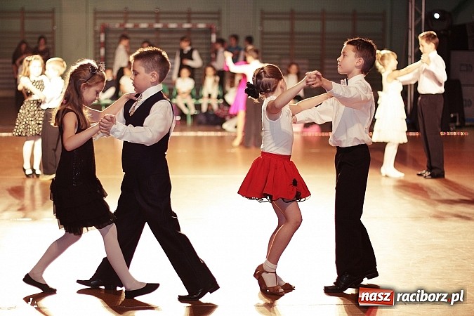 Zdjęcie w galerii na portalu naszraciborz.pl: IX Karnawałowa Rewia Tańca w Arenie Rafako - najmłodsi pokazali swój kunszt na parkiecie wiadomości z regionu