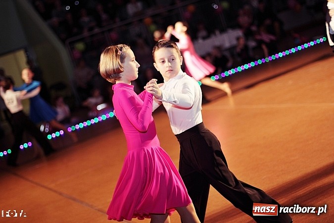 Zdjęcie w galerii na portalu naszraciborz.pl: IX Karnawałowa Rewia Tańca w Arenie Rafako - najmłodsi pokazali swój kunszt na parkiecie wiadomości z regionu