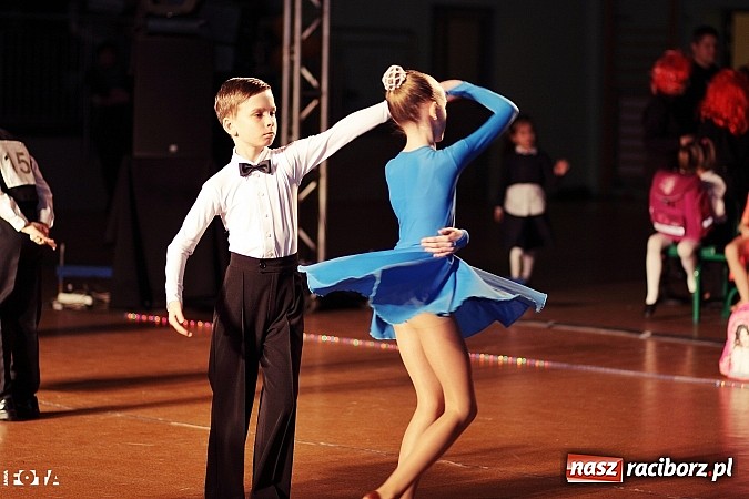Zdjęcie w galerii na portalu naszraciborz.pl: IX Karnawałowa Rewia Tańca w Arenie Rafako - najmłodsi pokazali swój kunszt na parkiecie wiadomości z regionu