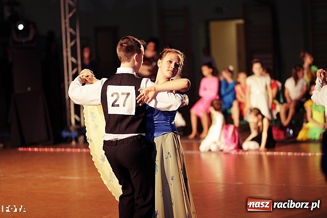 Zdjęcie w galerii na portalu naszraciborz.pl: IX Karnawałowa Rewia Tańca w Arenie Rafako - najmłodsi pokazali swój kunszt na parkiecie wiadomości z regionu