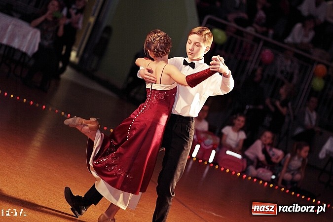 Zdjęcie w galerii na portalu naszraciborz.pl: IX Karnawałowa Rewia Tańca w Arenie Rafako - najmłodsi pokazali swój kunszt na parkiecie wiadomości z regionu