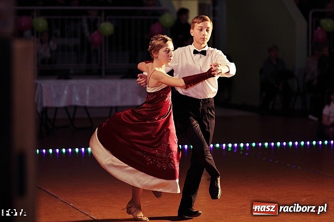 Zdjęcie w galerii na portalu naszraciborz.pl: IX Karnawałowa Rewia Tańca w Arenie Rafako - najmłodsi pokazali swój kunszt na parkiecie wiadomości z regionu