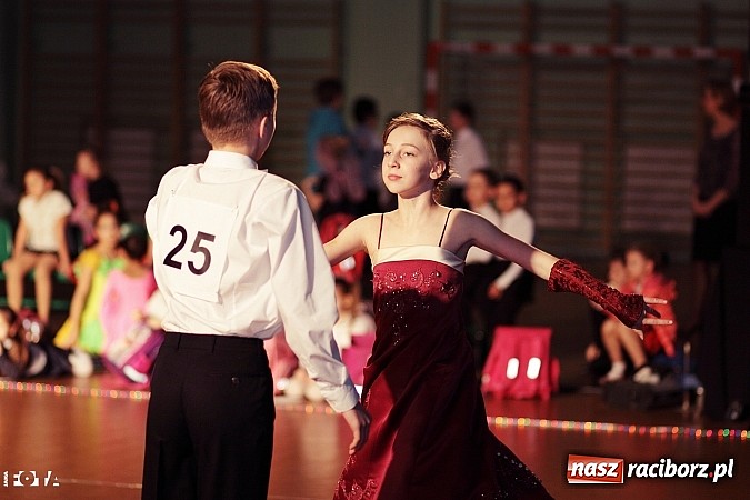 Zdjęcie w galerii na portalu naszraciborz.pl: IX Karnawałowa Rewia Tańca w Arenie Rafako - najmłodsi pokazali swój kunszt na parkiecie wiadomości z regionu