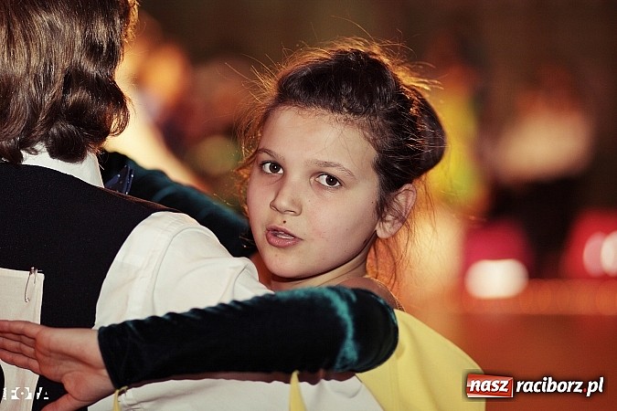 Zdjęcie w galerii na portalu naszraciborz.pl: IX Karnawałowa Rewia Tańca w Arenie Rafako - najmłodsi pokazali swój kunszt na parkiecie wiadomości z regionu