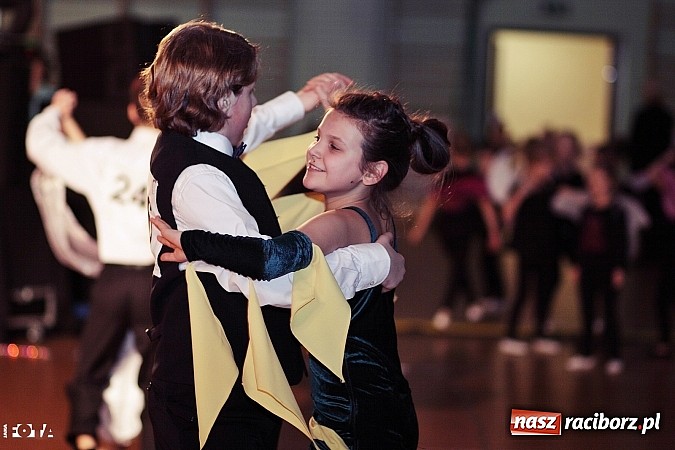 Zdjęcie w galerii na portalu naszraciborz.pl: IX Karnawałowa Rewia Tańca w Arenie Rafako - najmłodsi pokazali swój kunszt na parkiecie wiadomości z regionu