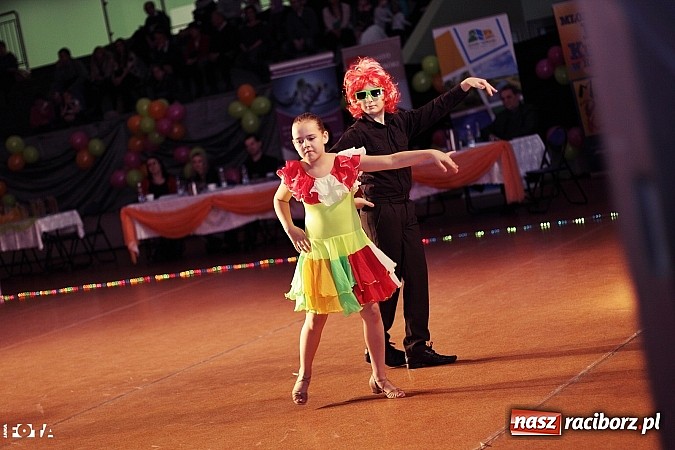Zdjęcie w galerii na portalu naszraciborz.pl: IX Karnawałowa Rewia Tańca w Arenie Rafako - najmłodsi pokazali swój kunszt na parkiecie wiadomości z regionu