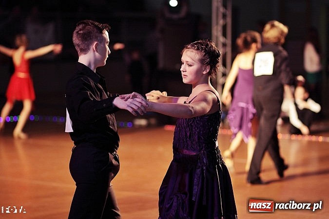 Zdjęcie w galerii na portalu naszraciborz.pl: IX Karnawałowa Rewia Tańca w Arenie Rafako - najmłodsi pokazali swój kunszt na parkiecie wiadomości z regionu
