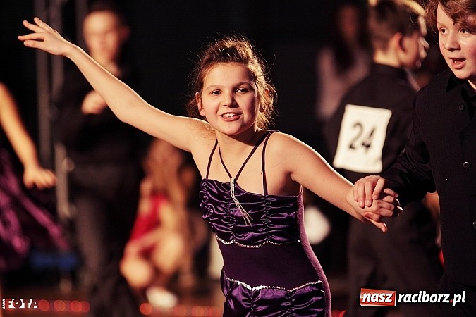 Zdjęcie w galerii na portalu naszraciborz.pl: IX Karnawałowa Rewia Tańca w Arenie Rafako - najmłodsi pokazali swój kunszt na parkiecie wiadomości z regionu