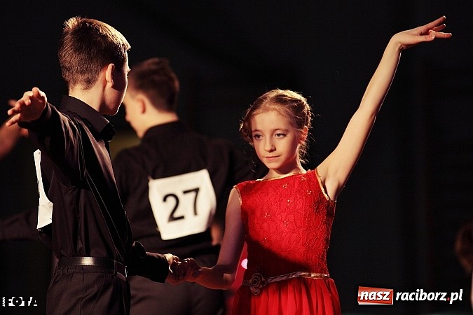 Zdjęcie w galerii na portalu naszraciborz.pl: IX Karnawałowa Rewia Tańca w Arenie Rafako - najmłodsi pokazali swój kunszt na parkiecie wiadomości z regionu