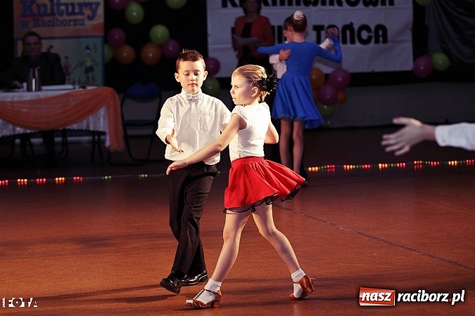 Zdjęcie w galerii na portalu naszraciborz.pl: IX Karnawałowa Rewia Tańca w Arenie Rafako - najmłodsi pokazali swój kunszt na parkiecie wiadomości z regionu