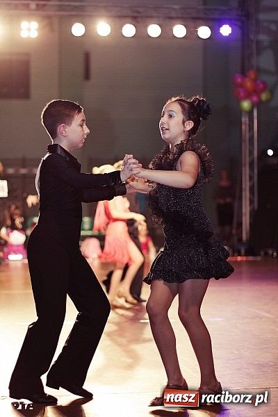 Zdjęcie w galerii na portalu naszraciborz.pl: IX Karnawałowa Rewia Tańca w Arenie Rafako - najmłodsi pokazali swój kunszt na parkiecie wiadomości z regionu