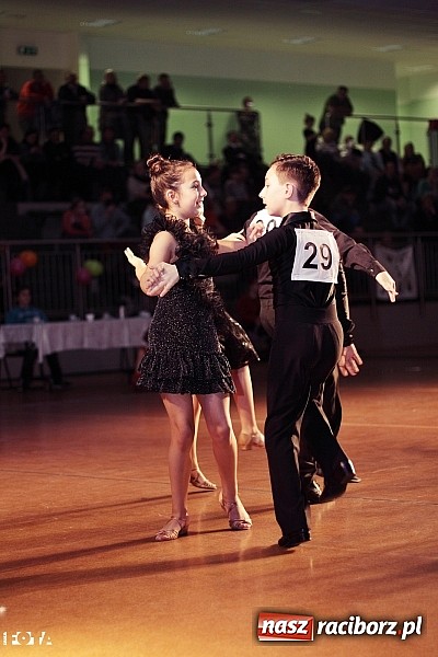 Zdjęcie w galerii na portalu naszraciborz.pl: IX Karnawałowa Rewia Tańca w Arenie Rafako - najmłodsi pokazali swój kunszt na parkiecie wiadomości z regionu