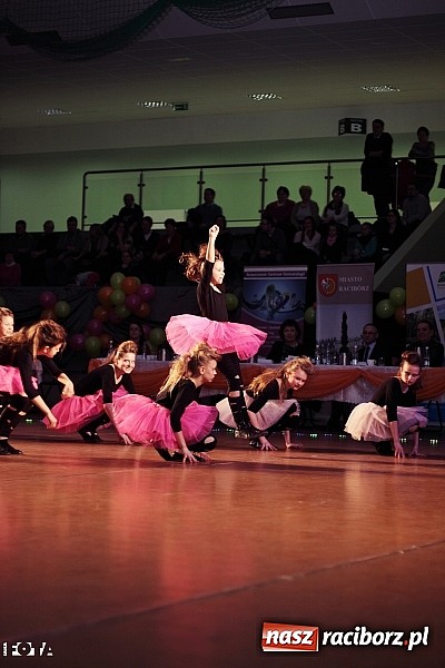 Zdjęcie w galerii na portalu naszraciborz.pl: IX Karnawałowa Rewia Tańca w Arenie Rafako - najmłodsi pokazali swój kunszt na parkiecie wiadomości z regionu