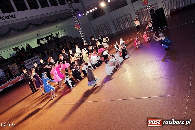 Zdjęcie w galerii na portalu naszraciborz.pl: IX Karnawałowa Rewia Tańca w Arenie Rafako - najmłodsi pokazali swój kunszt na parkiecie wiadomości z regionu