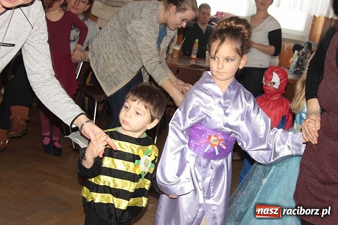 Zdjęcie w galerii na portalu naszraciborz.pl: Doroczny bal przebierańców w Wojnowicach wiadomości z regionu