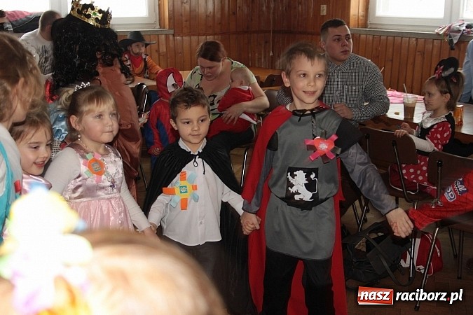 Zdjęcie w galerii na portalu naszraciborz.pl: Doroczny bal przebierańców w Wojnowicach wiadomości z regionu
