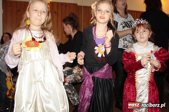 Zdjęcie w galerii na portalu naszraciborz.pl: Doroczny bal przebierańców w Wojnowicach wiadomości z regionu
