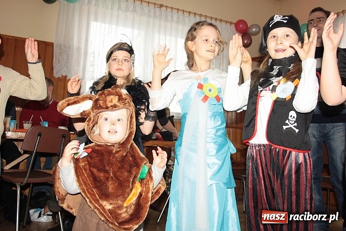 Zdjęcie w galerii na portalu naszraciborz.pl: Doroczny bal przebierańców w Wojnowicach wiadomości z regionu