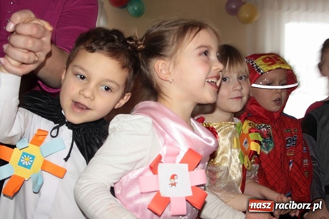 Zdjęcie w galerii na portalu naszraciborz.pl: Doroczny bal przebierańców w Wojnowicach wiadomości z regionu