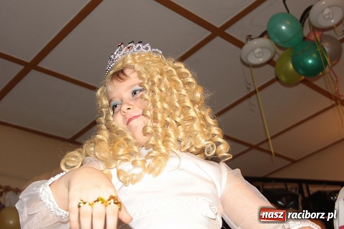 Zdjęcie w galerii na portalu naszraciborz.pl: Doroczny bal przebierańców w Wojnowicach wiadomości z regionu