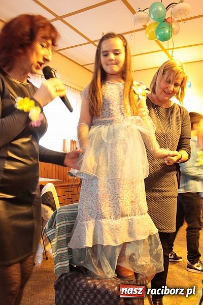 Zdjęcie w galerii na portalu naszraciborz.pl: Doroczny bal przebierańców w Wojnowicach wiadomości z regionu