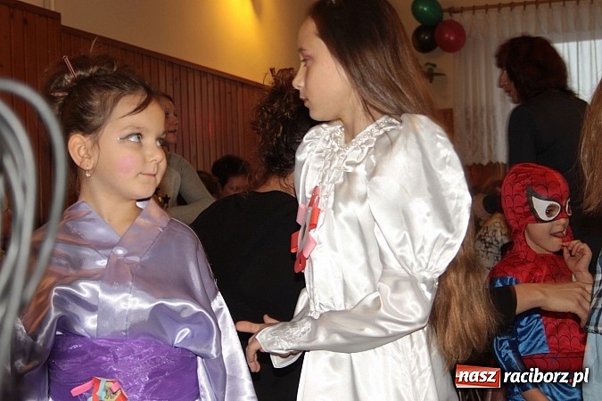 Zdjęcie w galerii na portalu naszraciborz.pl: Doroczny bal przebierańców w Wojnowicach wiadomości z regionu